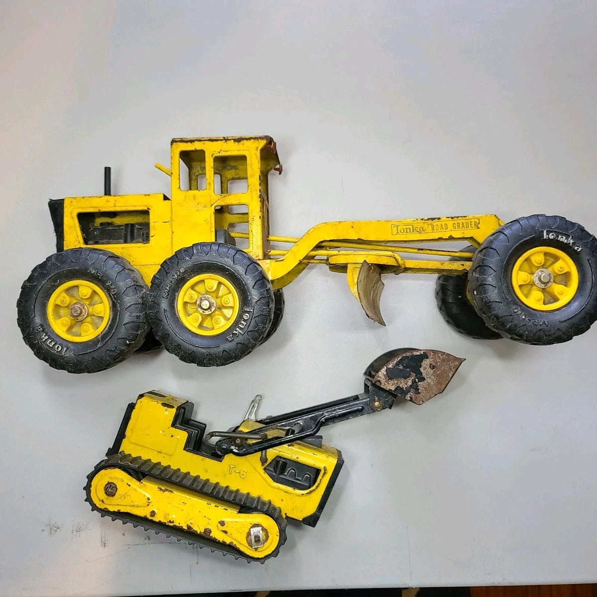 Tonka Yellow Road Grader Vintage Manufacture Diecast Construction