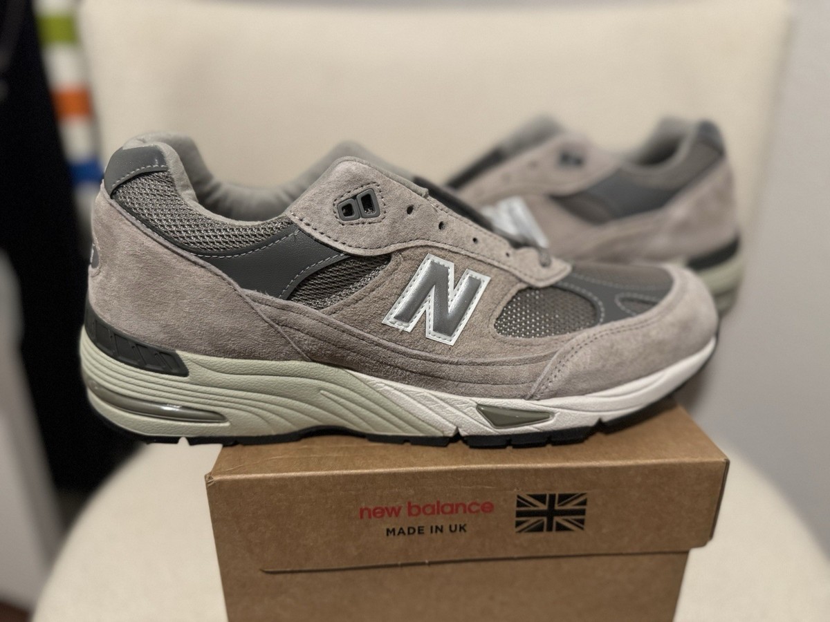 Size 9.5 - New Balance Men's 991 Made in England Grey White for