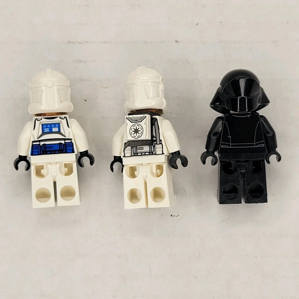 Lote de 3 minifiguras LEGO Star Wars.  Oficial 501, soldado + miembro de la primera orden Foto 2 de 4