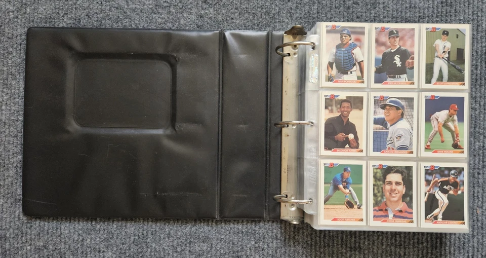 1992 Bowman MLB Baseball Card Partial Set In Pages & Binder (692/705)  - Image 2 of 4