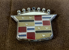 Vintage Chrome Metal Cadillac Car Hood Ornament Emblem Badge for keychain