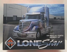 Moebius International LoneStar 1:25 Scale Plastic Model Kit 1300 NISB