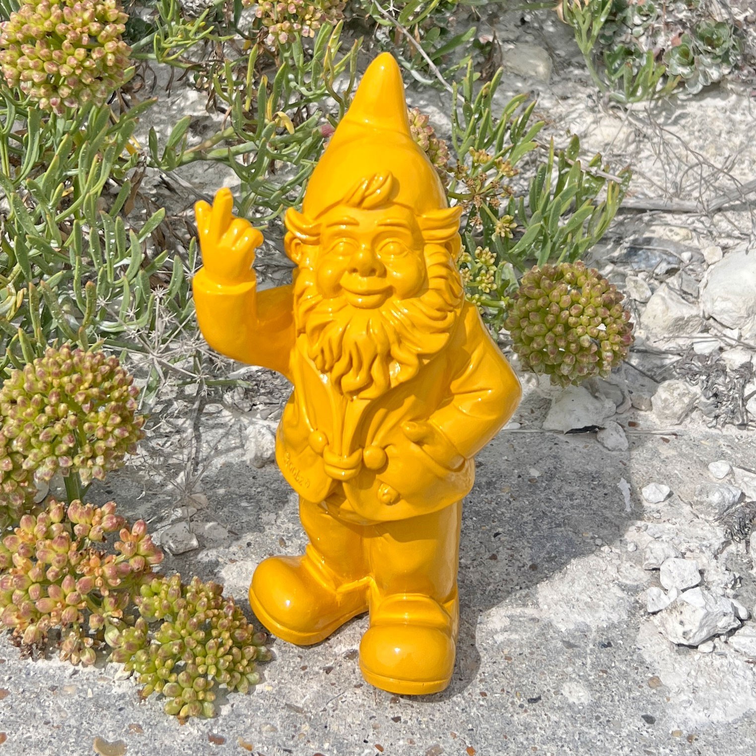 Garden Gnome Rude Middle Finger Yellow Ornament 20cm Outdoor Statue