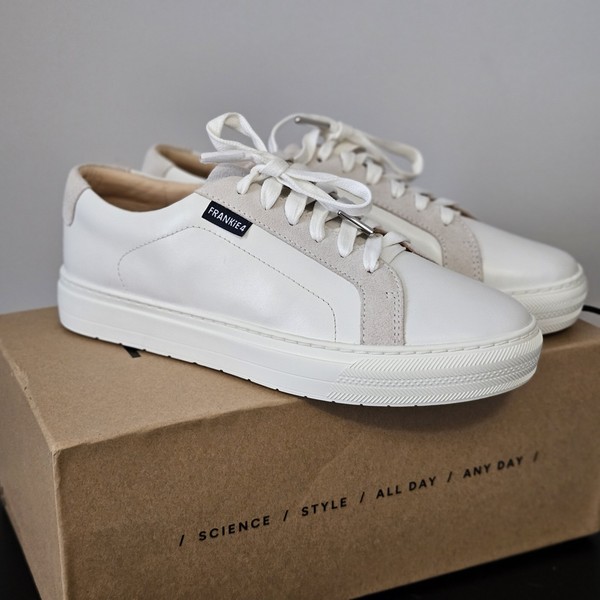 Frankie4 Mim III White/Suede Leather Women's White Sneakers 9M