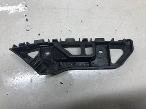 Volkswagen Caddy 2012 Halterung Stoßstange Stoßfänger vorne 2K5807184