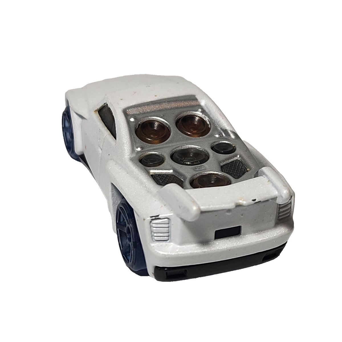 Hot Wheels 2005 Acceleracers Teku Bassline #9 Diecast 1/64 Car