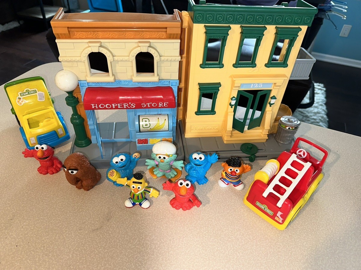 Sesame Street 123 Neighborhood Mr. Hooper's Store Playset