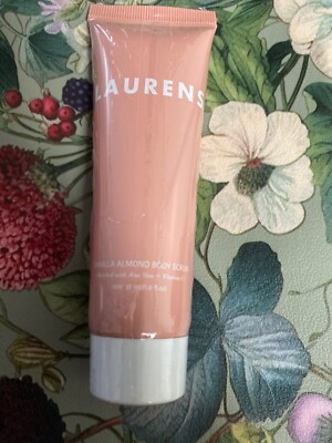 Skincare by Laurens - Vanilla Almond Body Scrub