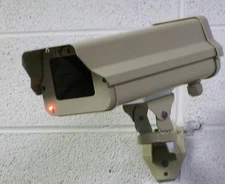 Outdoor Fake Security CCTV CCD Camera w/Flashing LED Light