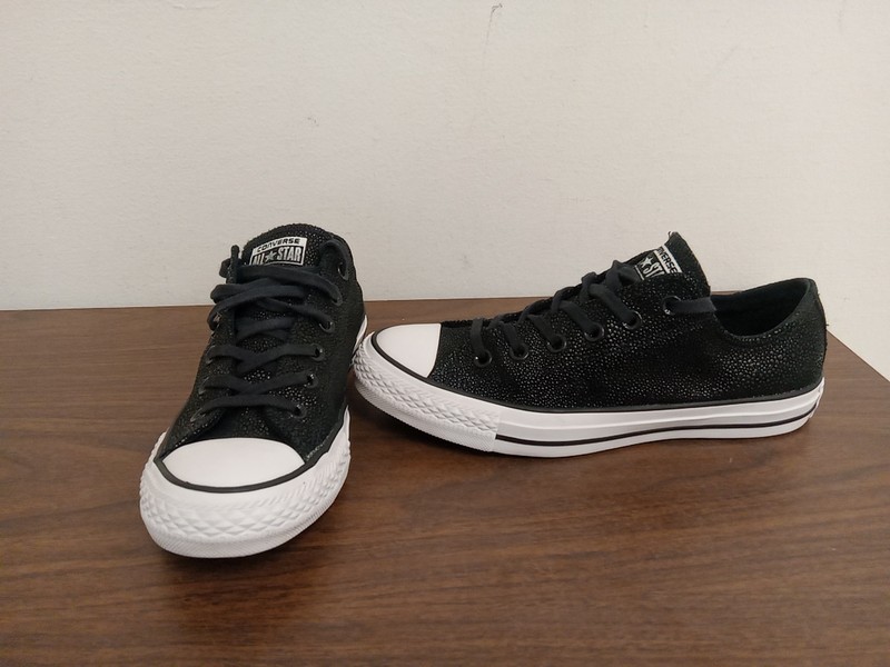 Converse Chuck Taylor All Star Women's Low Top Sneakers, Size 8.5, Black/White