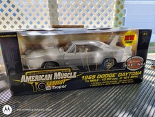 1969 Dodge Charger Daytona Silver 1:18 Ertl American Muscle 2002