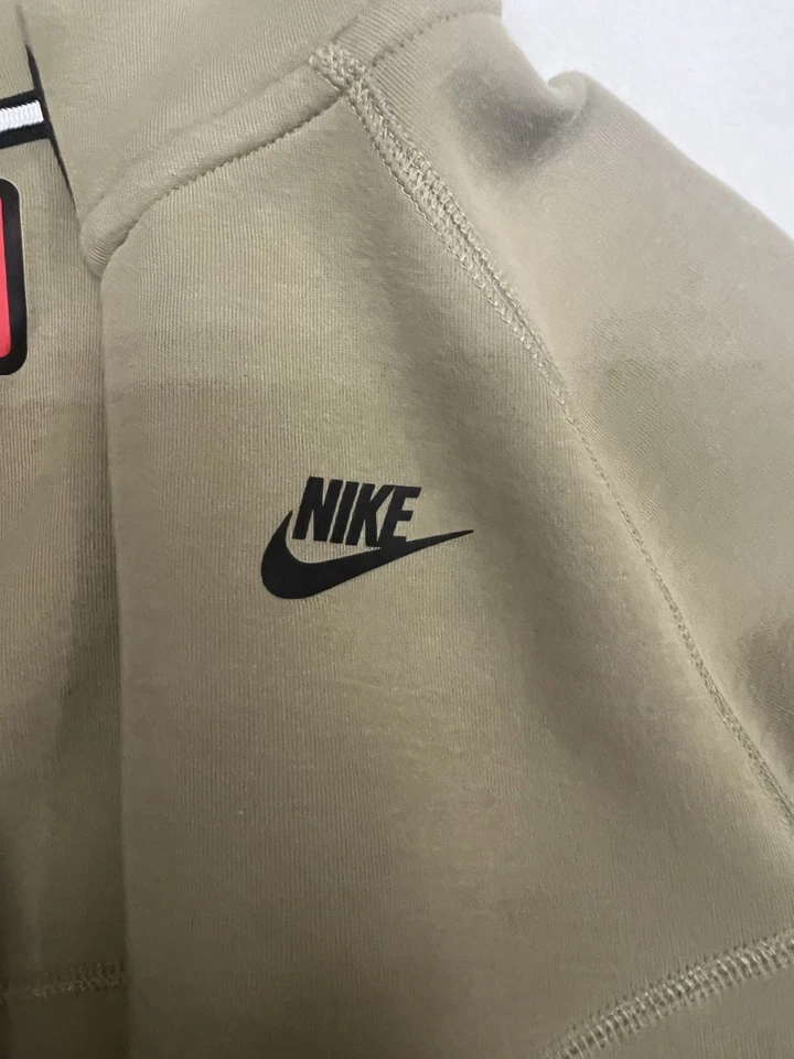 Nike Zip Up Hoodie Jacket Youth X-Large Green - Image 4 of 4