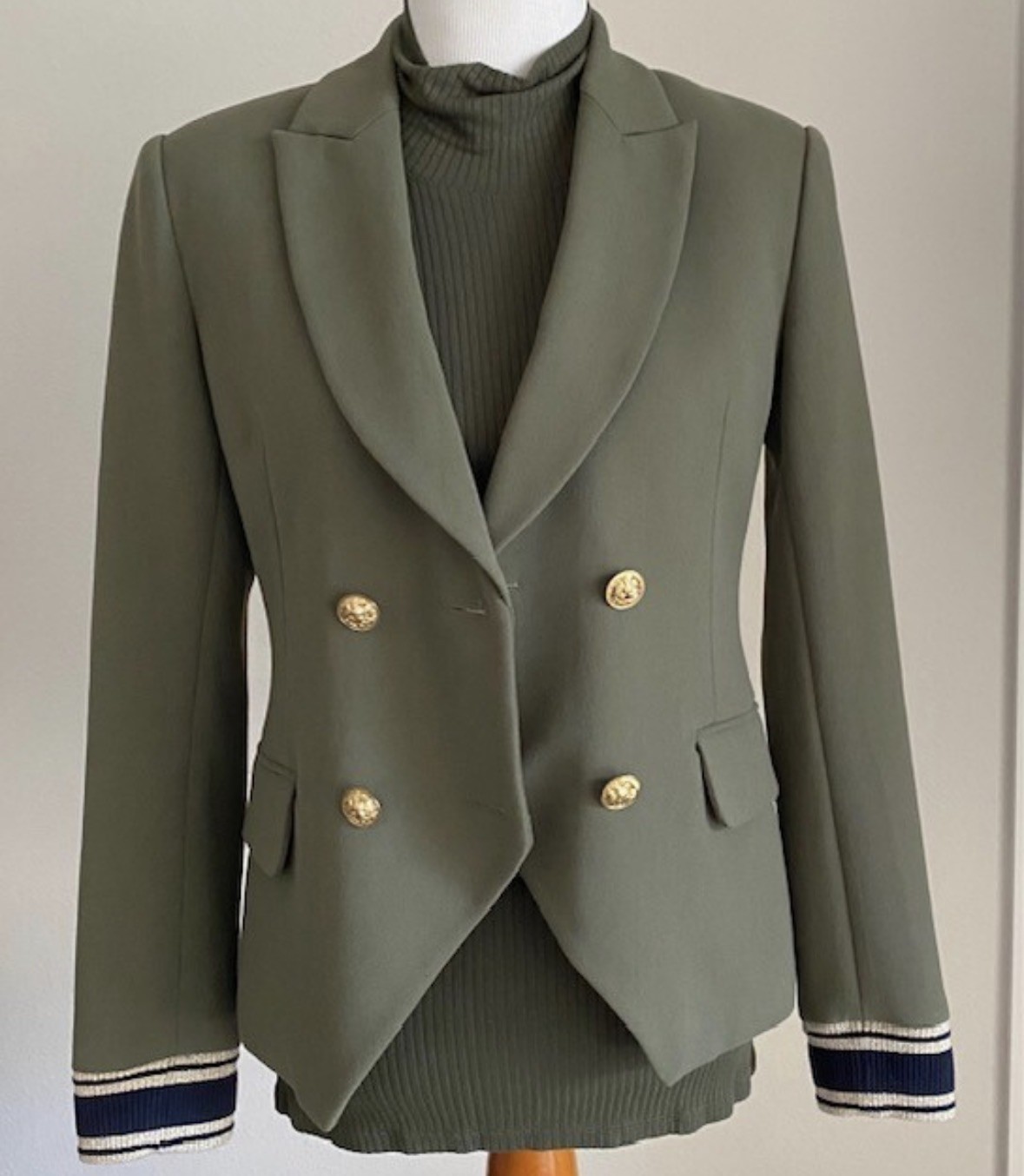 Scripted Olive Green Double-Breasted Blazer - Siz… - image 4