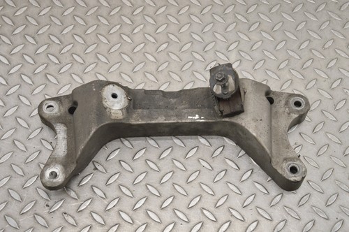 BMW F21 Getriebehalter 6788826 116i 2012 RHD 17647783