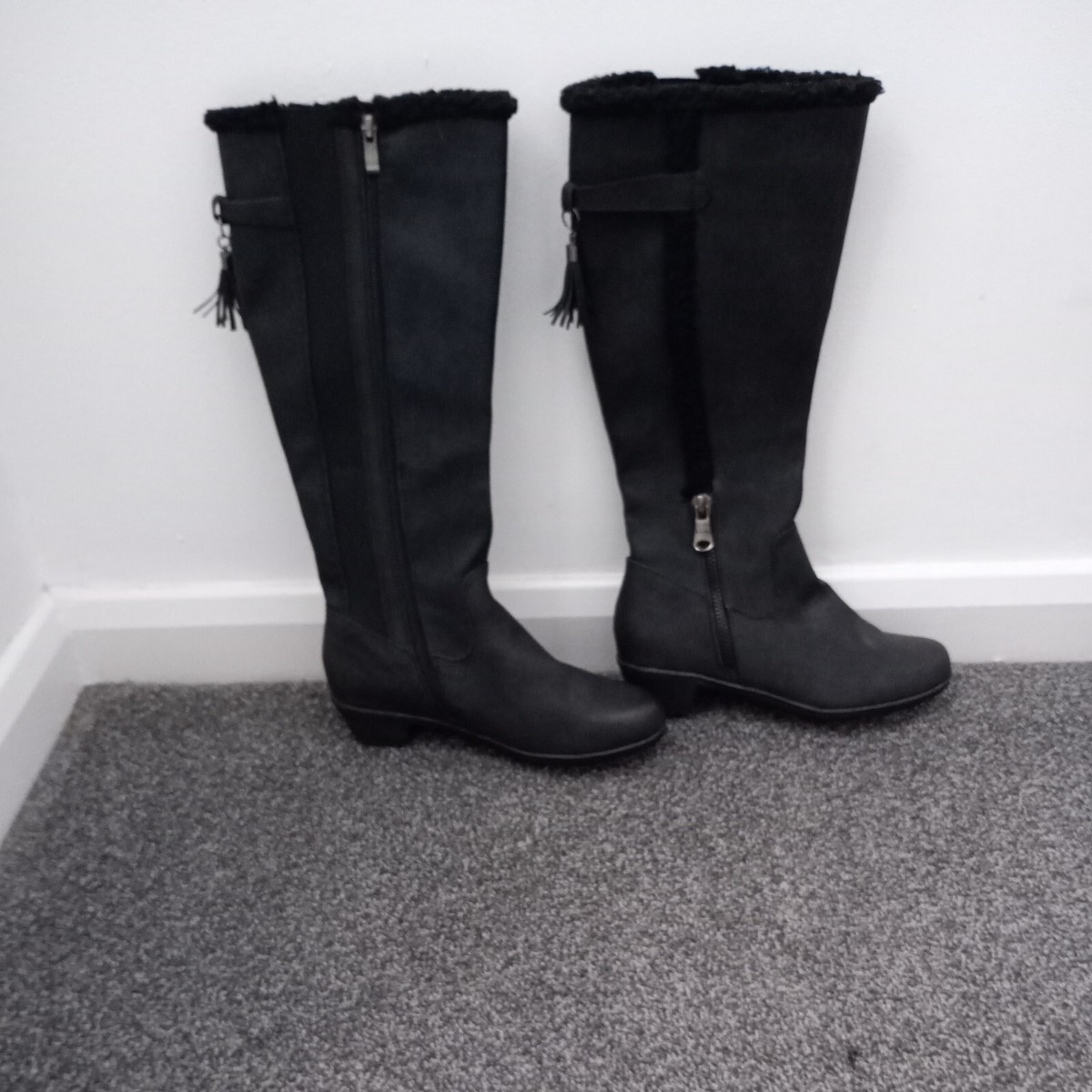 CARVELA Comfort Black Kneehigh UK UK