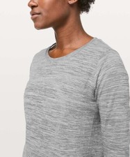 Lululemon Swiftly Tech Long Sleeve Breeze Relaxed Fit White / Black size:4