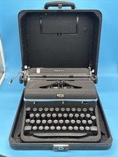 Royal Quiet DeLuxe and Original Case thumbnail