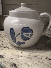 Pfaltzgraff Yorktowne Stoneware 1 Handled Bean Pot Crock