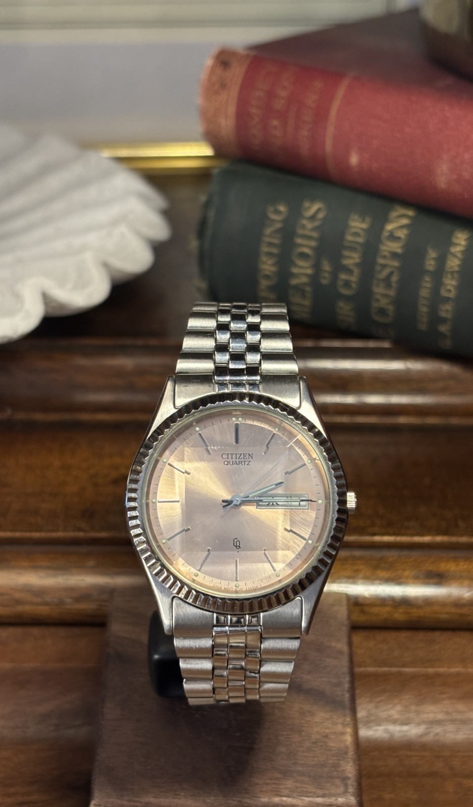 Vintage Citizen Day-Date Watch Champagne Salmon Dial Fluted Bezel 1970s