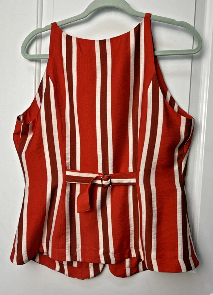 Blusa Lulumari Anthropologie Feminina Top Vertical Listrada Vermelha Branca Colete Camisa Luxe - Imagem 2 de 4