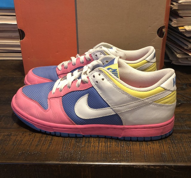 pink yellow dunks