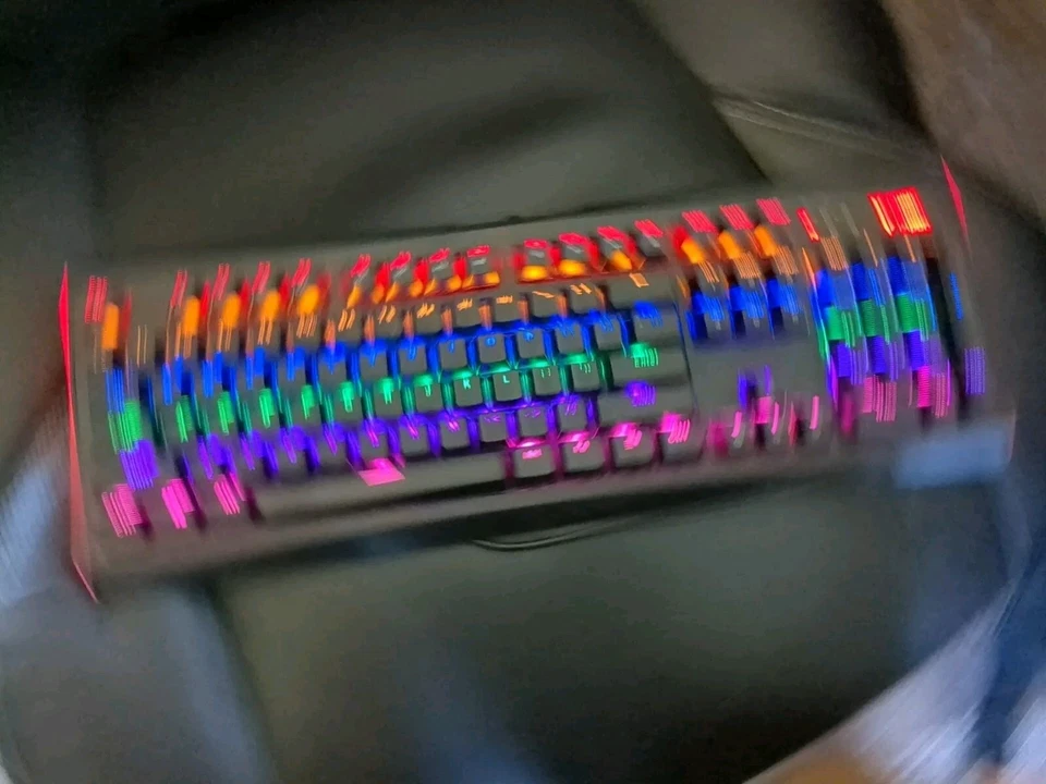 Rapoo V500L USB Wired Mechanical Gaming QWERTY Keyboard black, lighted - Image 2 of 4