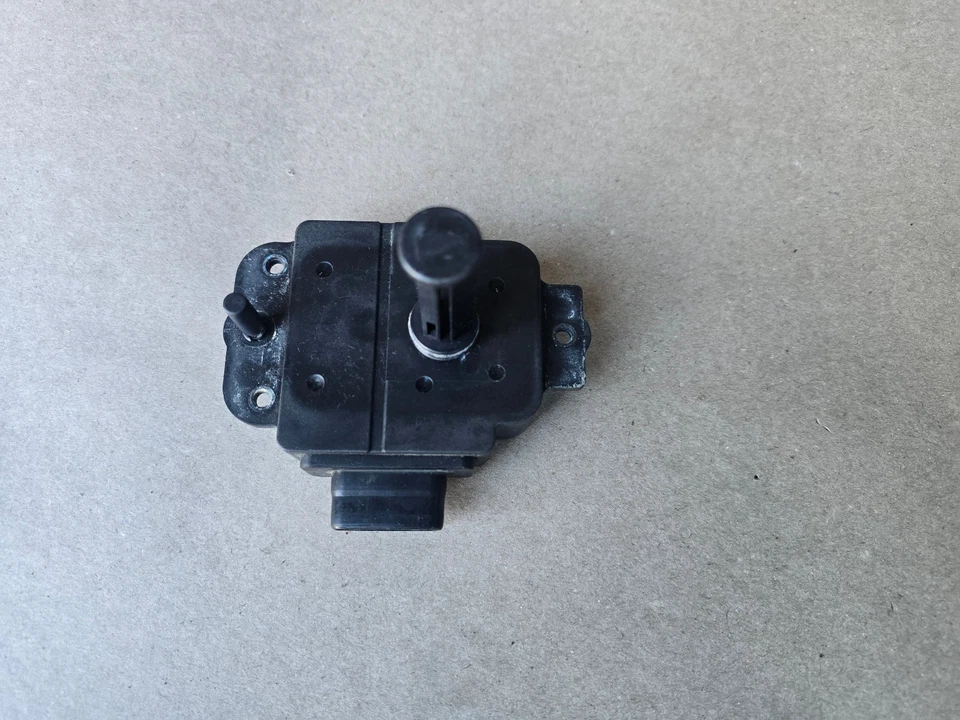 1991-1995 Lexus LS/SC400 GS/SC300 Toyota Supra MAF # 22204-42010 Air Flow Meter - Image 3 of 4