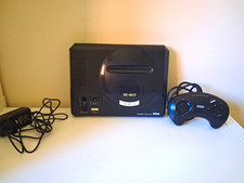 SEGA Mega Drive 16-Bit PAL Console MK-1601-50 Black with Pad & Power Lead