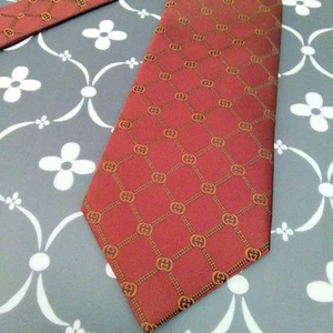 Cravate GUCCI 35,43 pouces orange foncé motif GG soie