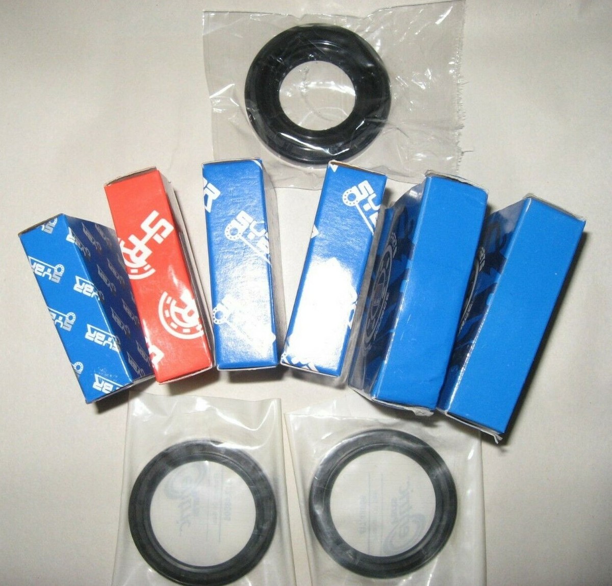 BEARING & SEAL KIT W/ Axle WHEEL Bearing & Seal for TRACKER REAR