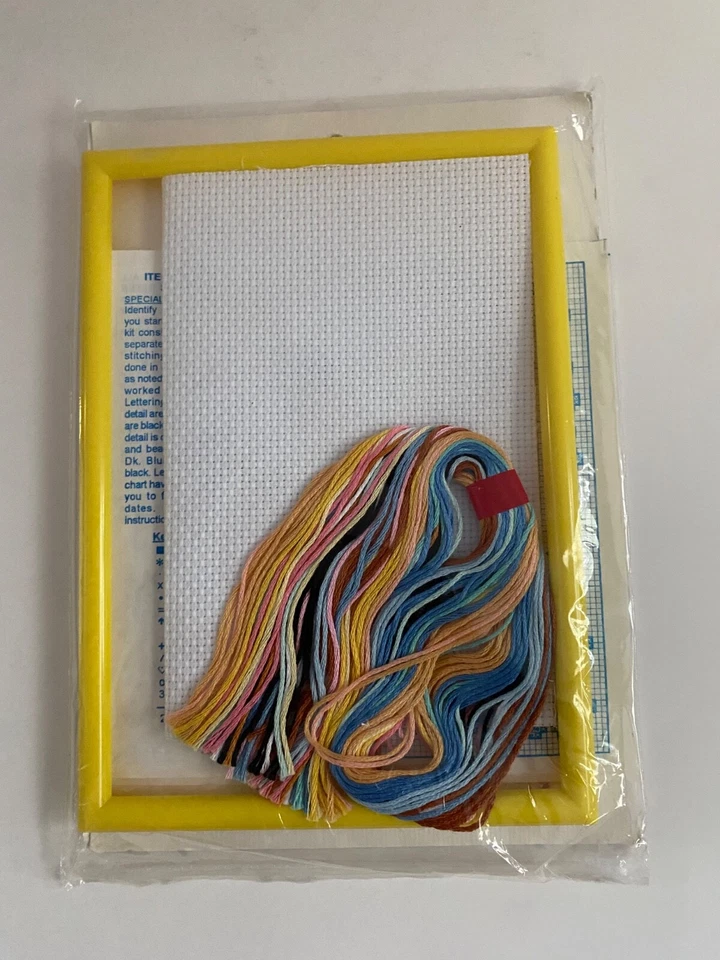 "Lote de 2 kits de punto de cruz contados para bebés muestreador de bebé y pies de bebé 5"" x 7""" Foto 3 de 4