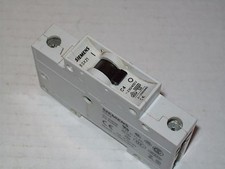 SIEMENS 5SX2104-7 C4 4A 230/400VAC 1 POLE CIRCUIT BREAKER P720