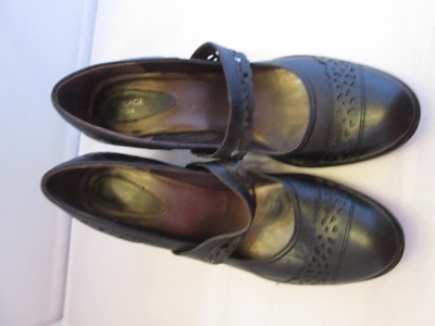 Bocage wunderschöne Schuhe Lederschuhe Gr. 38 