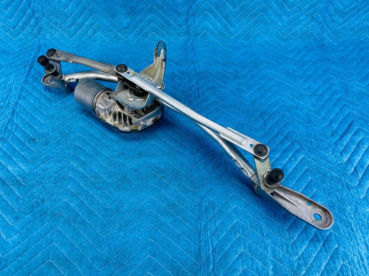Genuine BMW Windshield Wiper Arm Linkage w/ Motor 61617306266 OEM