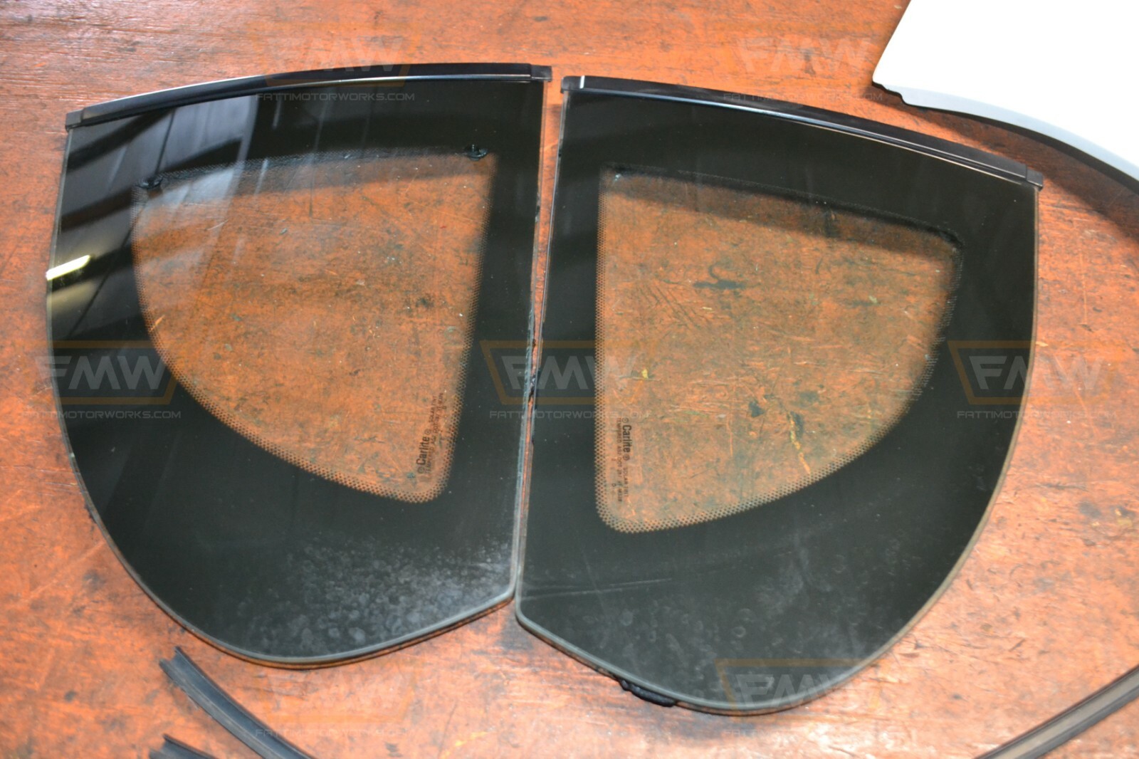 03 Mustang SVT Cobra Rear B pillar Quarter Panel Cover Glass Coupe 99