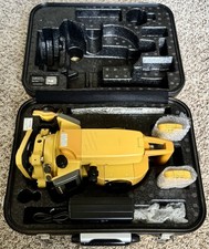 Topcon GPT-3002LW Prismless Surveying Total Station (Excellent Condition)