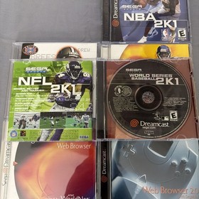 Sega Dreamcast Sports Bundle NBA 2K1, NFL 2K, World Series Baseball 2K1 NCAA 2K2