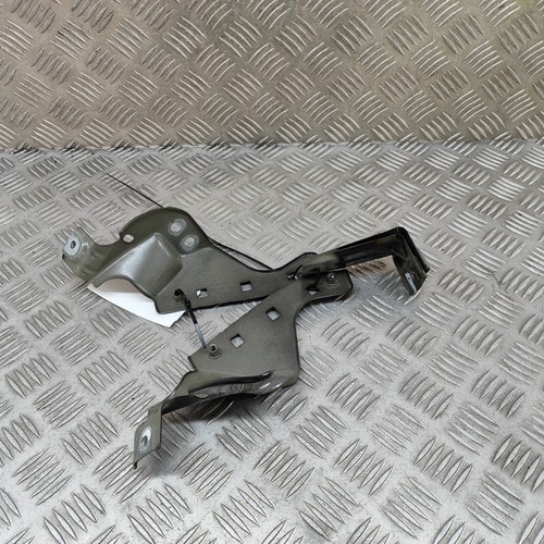 Volkswagen TAIGO CS1 Kotflügelhalter vorne rechts 2G7821135 1.0 Benzin 81 kW 202