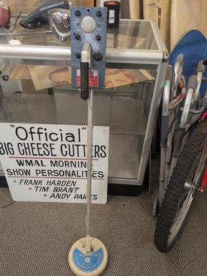 Vintage White s Coinmaster 5000/D G.E.B.  Metal Detector.
