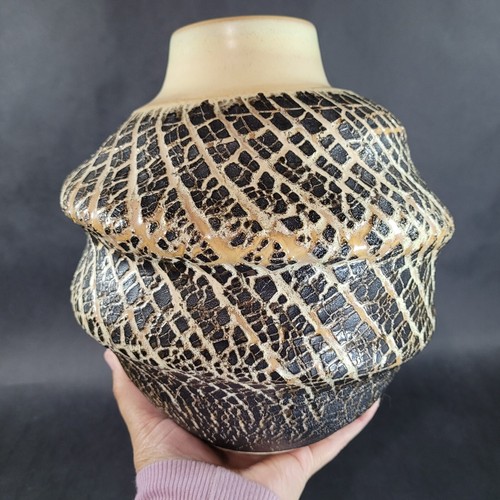 David C. LaLomia Studio Pottery Vase Hand Thrown Stretched Texture 2012 10" - Picture 12 of 12