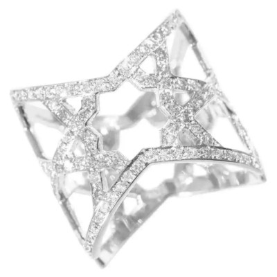 Arabesque Decor Design With Brilliant Round Cut Cubic Zirconia Fashion Fine Ring