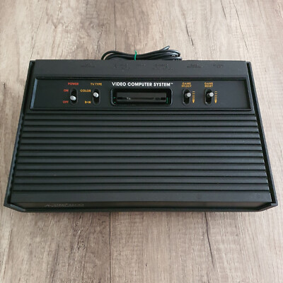 Atari 2600   Konsole | Darth Vader | 4 Switch | Schwarz   Defekt