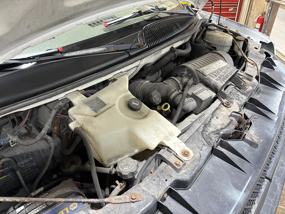 Used Engine Complete Assembly fits: 2006 Chevrolet Express 2500 van 4.8L VIN V 8 Foto 3 de 4