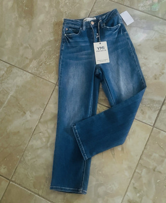 YMI Women's Straight Leg Jeans Blue Medium Wash Stretch Denim High Rise 5-Pocket