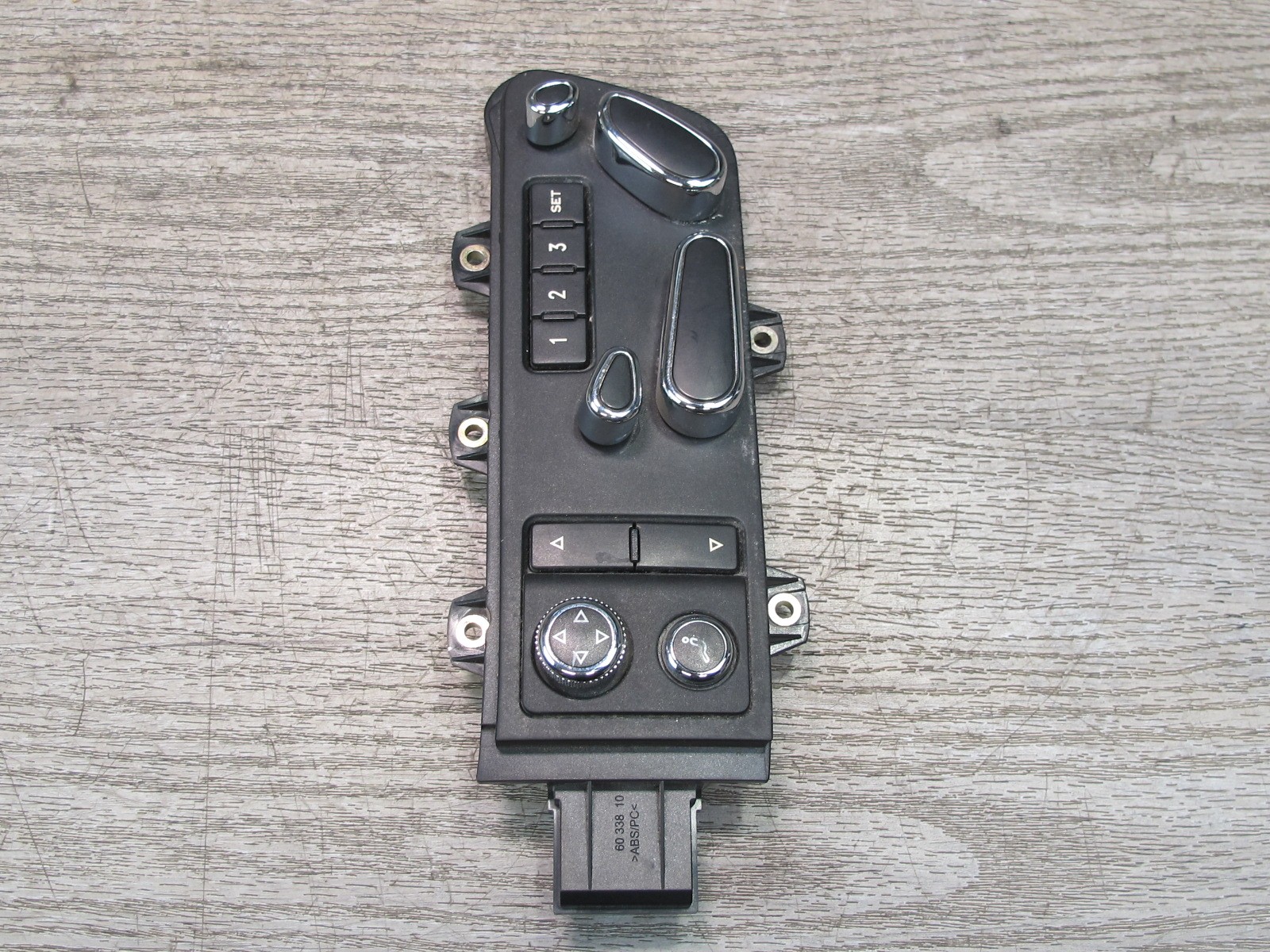 2006-2012 BENTLEY CONTINENTAL FLYING SPUR FRONT LEFT SEAT ADJUST CONTROL  SWITCH