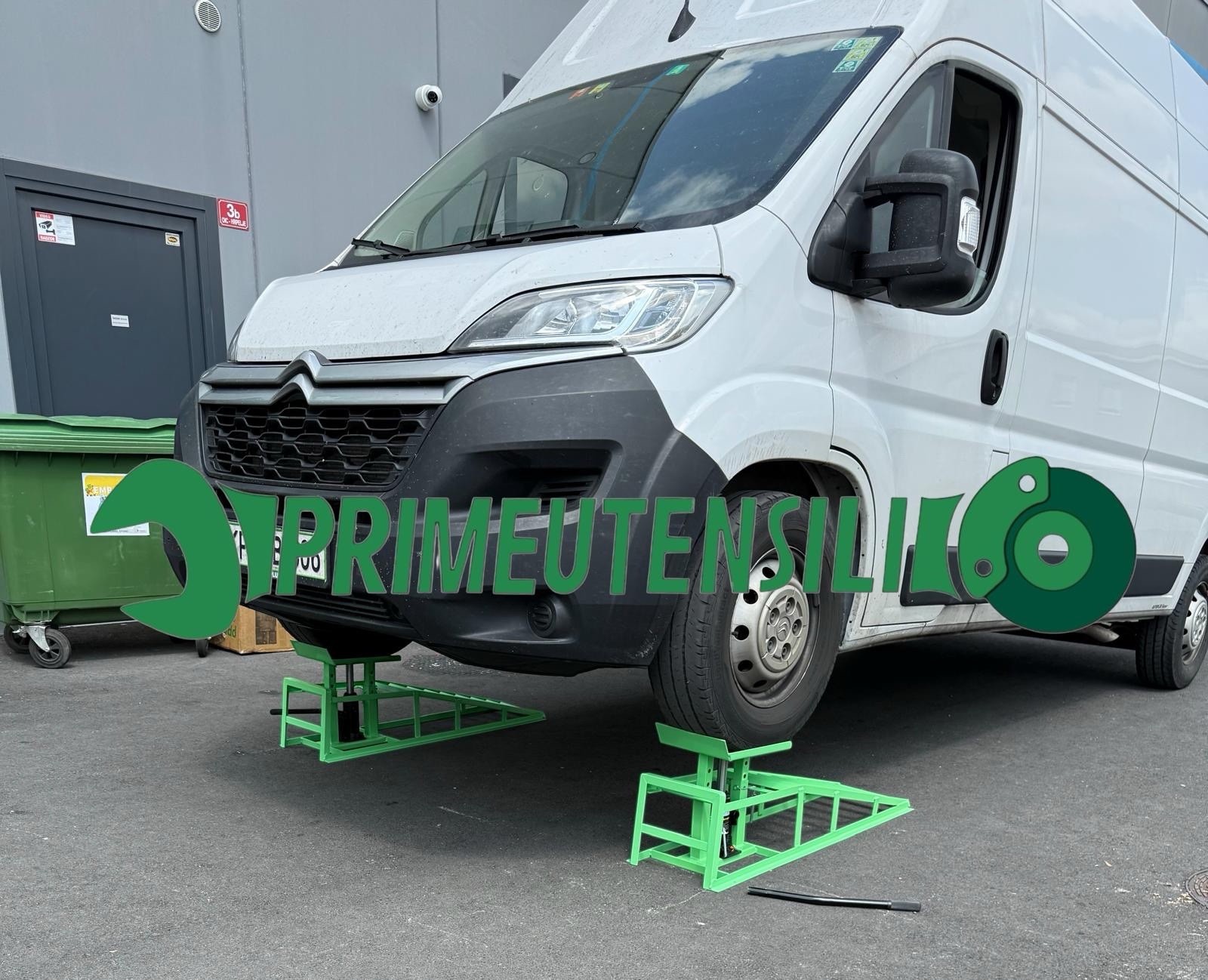 PRIMEUTENSILI 3TON COPPIA 2 PEZZI RAMPE CARRABILI MAX 38CM CON MARTINETTO foto 2