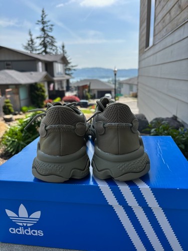 New Adidas Originals Ozweego Men's Size 13 Cargo Athletic Running Shoes Sneakers - Picture 11 of 12