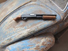 Pumpgun Schrotflinte Gewehr Kal12  f Figur Modellauto Diorama Deko Zubehör 1/18