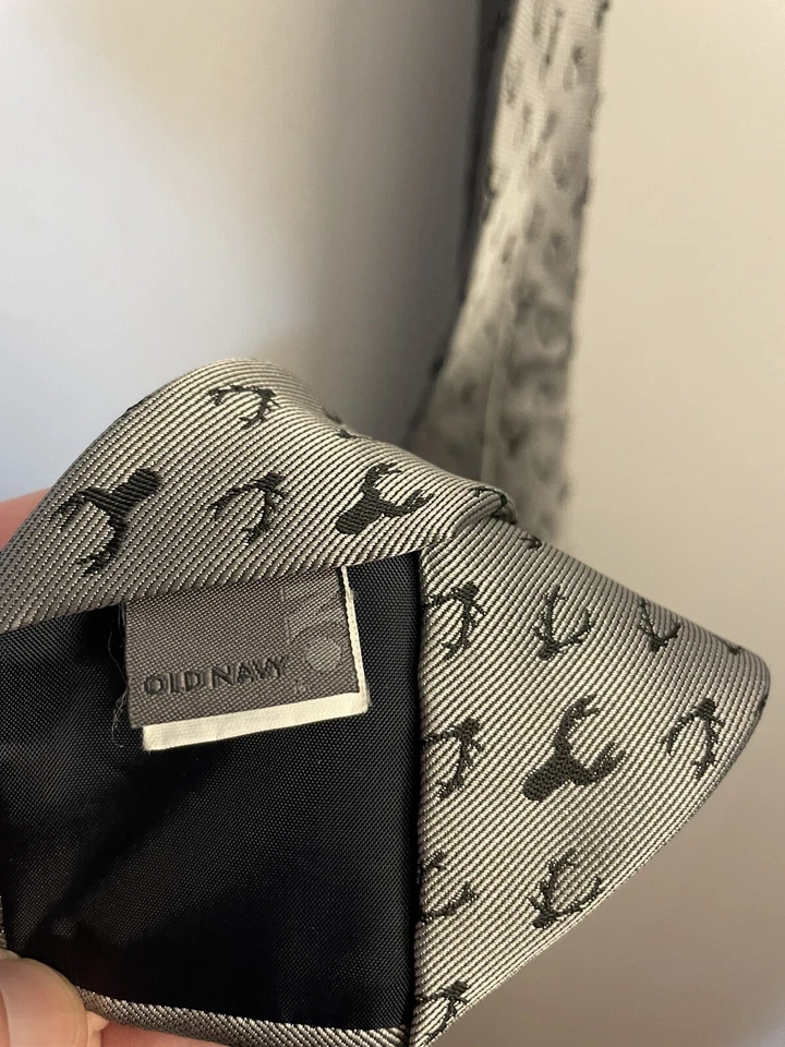 Corbata de poliéster Old Navy para hombre, reno gris, 3" de ancho vacaciones Foto 4 de 4