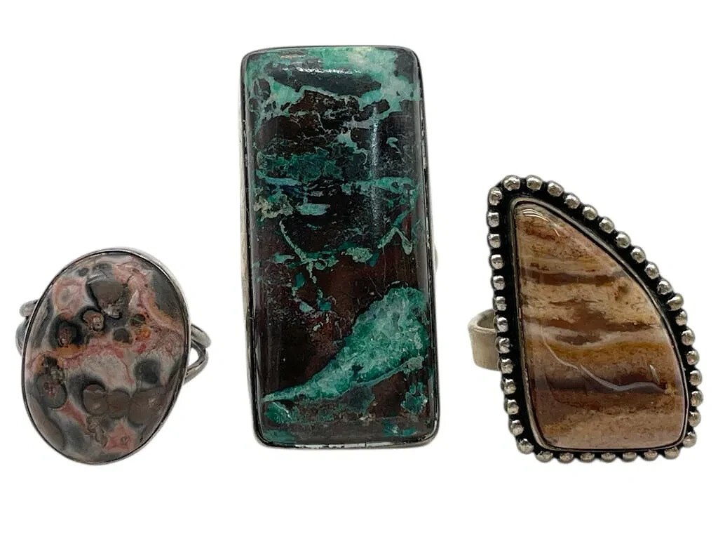 THREE VINTAGE STERLING SILVER STATEMENT RINGS FEA… - image 1